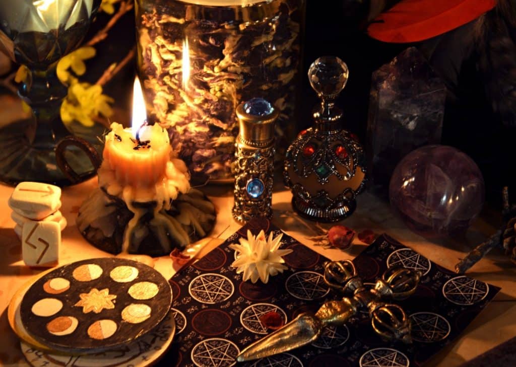 Pronađi idealnu tarot stolicu preko oglasa Pronađi idealnu tarot stolicu preko oglasa
